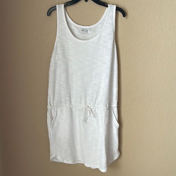 ❤️NYC Sleeveless Dress/Swim Cover Up - Picture 1 of 5